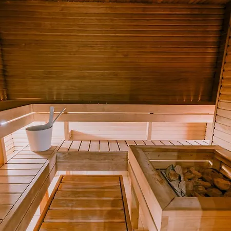 Tampere Maja - Ainola Keskus 3* Тарту